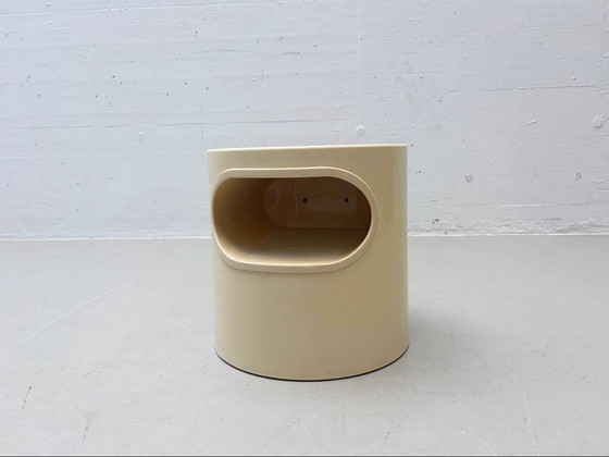 Image 1 of Table d'appoint de style Space Age par Emma Gismondi Schweinberger pour Artemide, années 1970