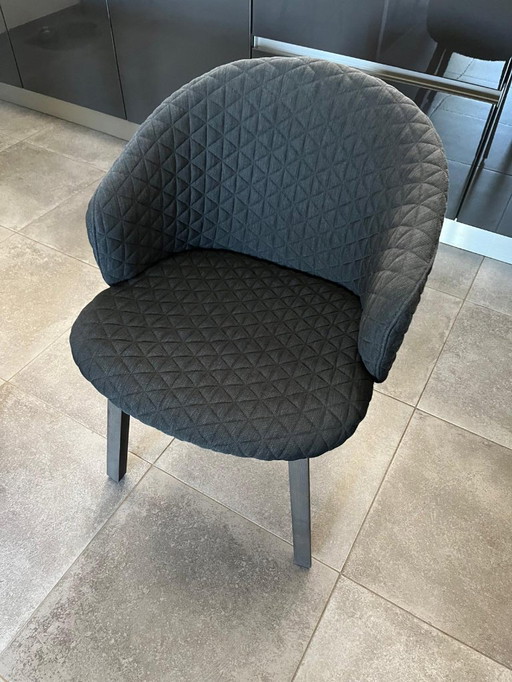 4x dining chair from the brand ARCO
