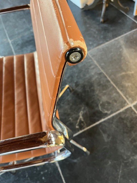 Image 1 of Vitra Eames EA 108