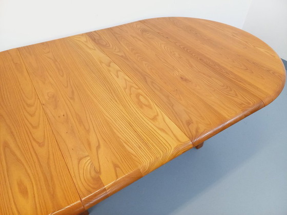 Image 1 of Vintage Seltz round dining table from the 70s/80s in solid blond elm with extensions