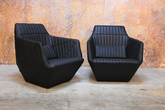 Image 1 of Nouveaux fauteuils Facet Ligne Rose, revêtus de cuir noir exclusif