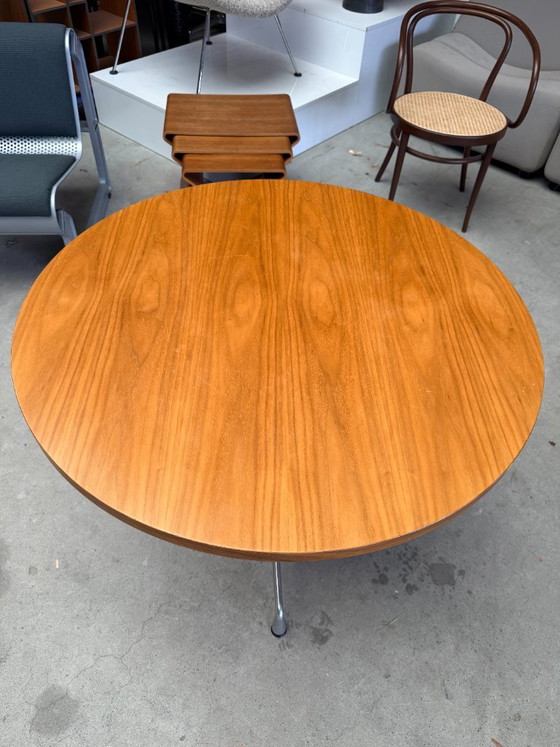 Vitra Eames Contract Table (Lagerbestand: 2) – Esstische, Metal, Wood (photo 15 of 19)