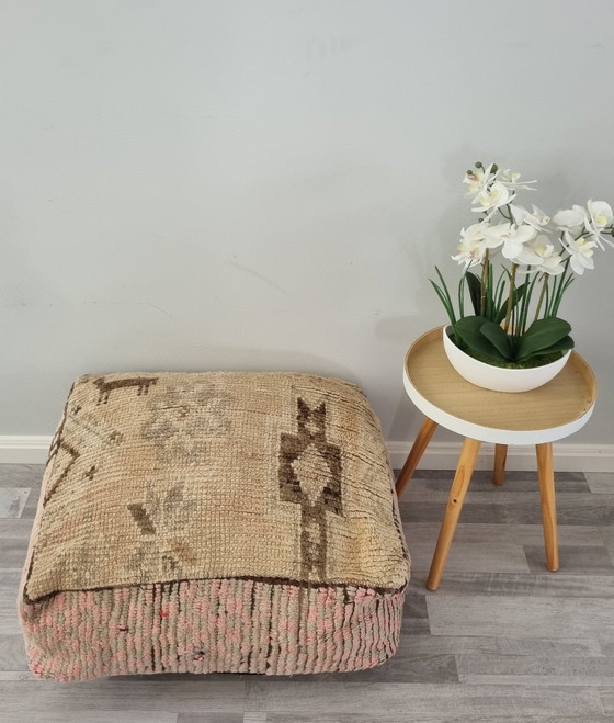 Image 1 of Vintage berber poef 