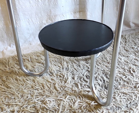 Image 1 of Tavolino laterale in stile Bauhaus in metallo e legno - metà del XX secolo
