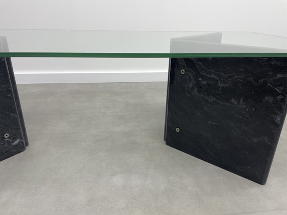 Image 1 of Tavolino da caffè scultoreo in marmo italiano (anni '70)