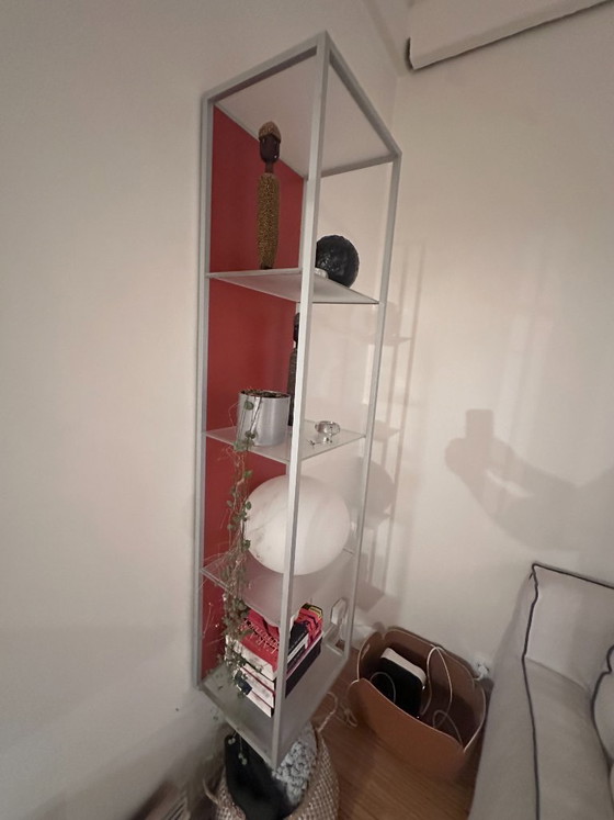 Molteni&C column Shelving unit, grey and red metal, Italian design, Plexiglass, Silver, Modern (photo 2 of 5)