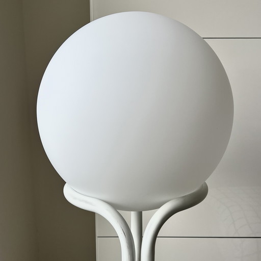 Lampadaire Globe par Aldo van den Nieuwelaar