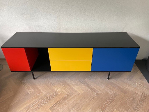Mooi Pastoe tv meubel ‘de Stijl’