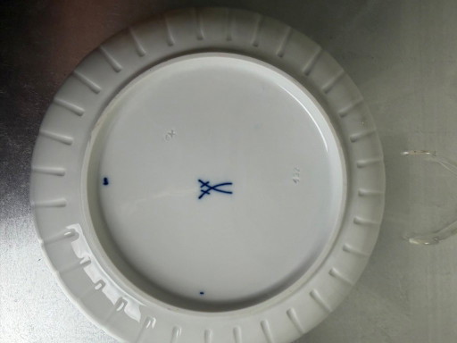 Original Meissen bowl, onion pattern – 1st choice – Ø 23 cm – Excellent condition