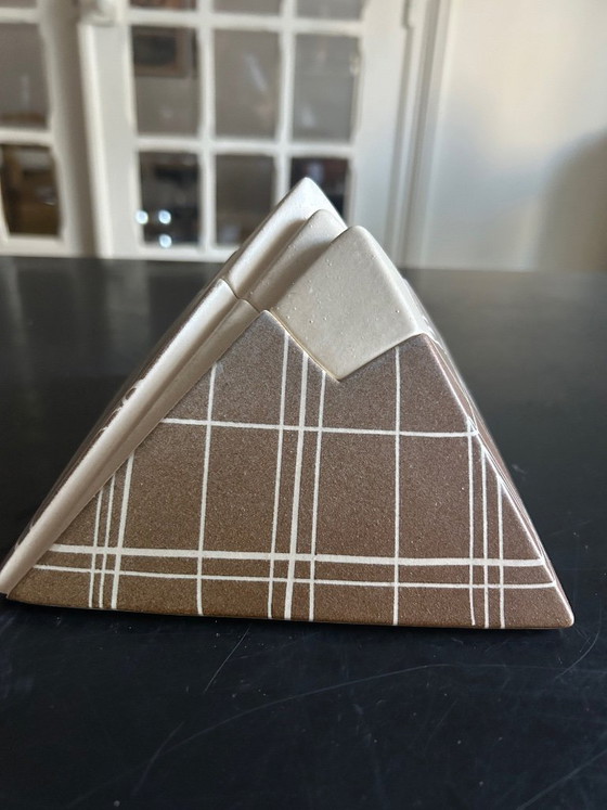 Image 1 of Scatola in ceramica di Memphis firmata Boyé