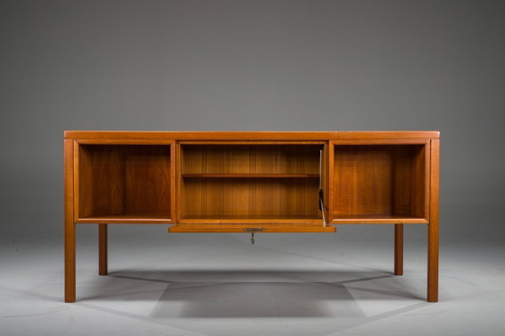 Image 1 of Escritorio ejecutivo de mediados de siglo Modelo 77 de Omann Jun Møbelfabrik, años 60