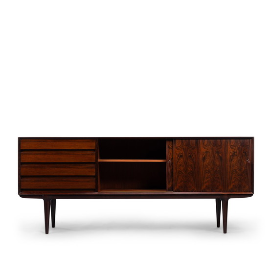 Image 1 of Buffet en palissandre modèle 18 par Gunni Omann pour Omann Jun Møbelfabrik, années 1960