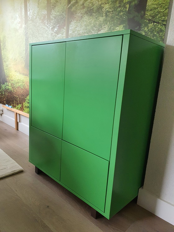 Image 1 of Armario verde "Estocolmo" con 2 puertas y 2 cajones profundos.