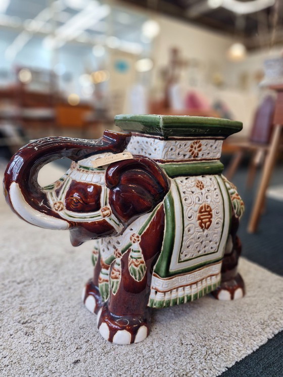 Image 1 of Grande portavasi/elefante in ceramica vintage anni '70