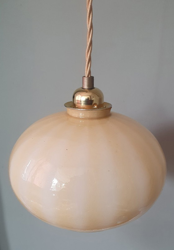 Image 1 of Lampada a sospensione vintage in vetro opalino giallo pastello/arancione