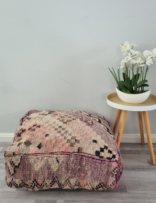 Vintage Berber Pouf – hockers en poefs, Wool (photo 2 of 9)