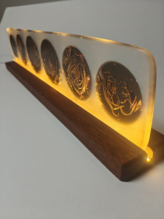 Image 1 of Luz Floral II — La Temporada Tranquila