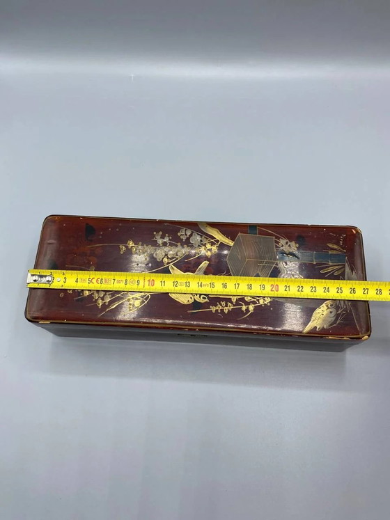 Boîte à éventail japonaise en bois laqué, décorée d'oiseaux et de branches fleuries – Objets déco, Wood (photo 7 of 8)