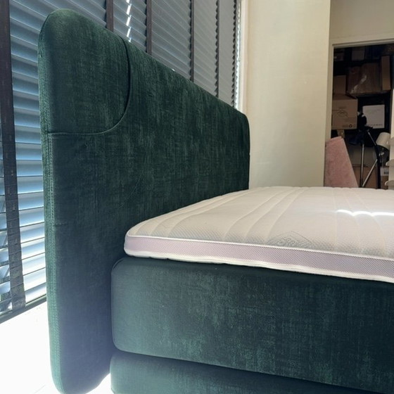 Image 1 of Eastborn Fair box spring - 180x210