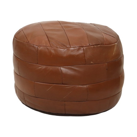 Image 1 of Pouf rotondo vintage in similpelle con patchwork