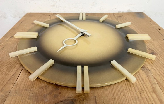 Image 1 of Horloge murale de bureau de style industriel, de Pragotron, années 1970