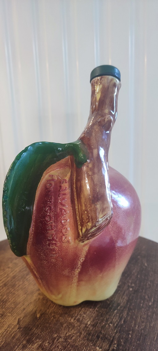 Calvados Montgomery" apple slip bottle