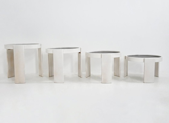 Image 1 of Tavolini impilabili modello 780 di Gianfranco Frattini per Cassina, anni '60, set da 4