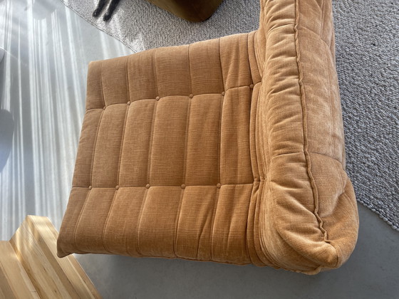 Image 1 of Lounge Retro