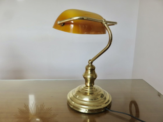 Banker's lamp in gilded brass and amber opaline, Table lamps, Glass, Gold, Klassiek (photo 8 of 15)