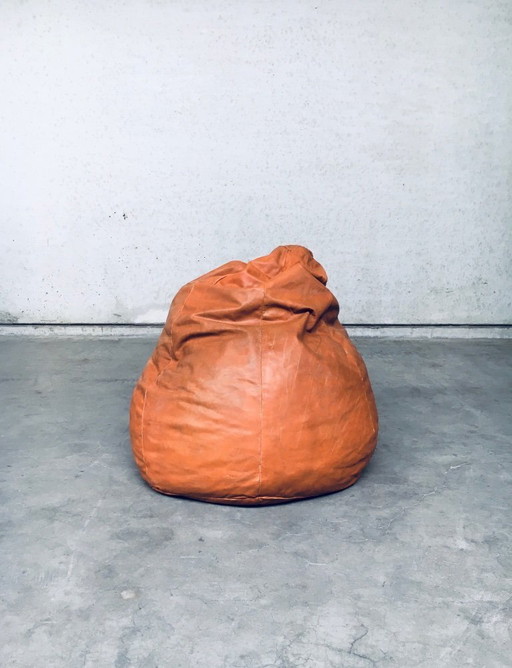 Puf vintage de cuero con patchwork, Italia de los años 70