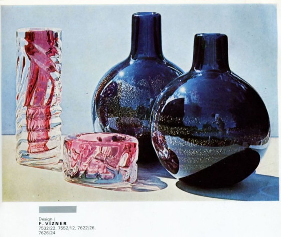 Image 1 of Vaso in vetro verde degli anni '70 di Frantisek Vizner per la vetreria Skrdlovice, modello 7626/24