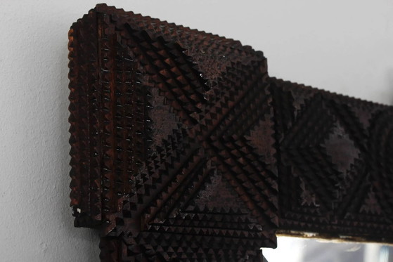 Antique Tramp Art wall mirror brutalism chip carving 1900 – Wood, Brutalist (photo 15 of 17)