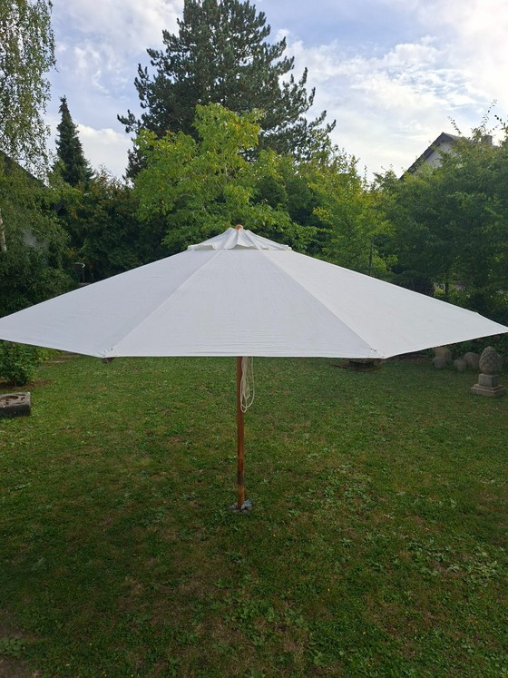 Ingo Maurer Veroneser Marktschirm Ø 400 cm–neuer Weishäupl-Stoff – Gartenbedarf, Wood (photo 2 of 10)