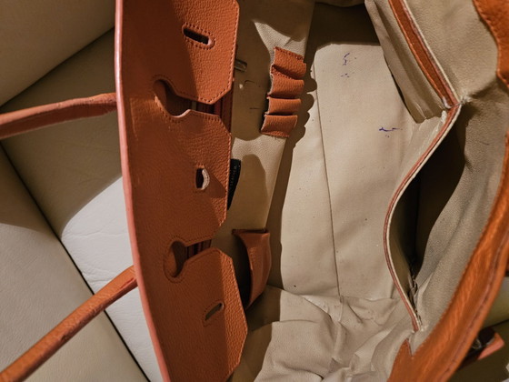 Beliebte Luxus-Leder-Handtasche in Orange – Andere Taschen, Lammleder (photo 11 of 11)