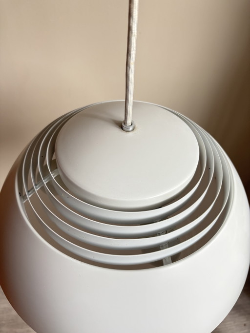 Louis Poulsen AJ Royal hanglamp zeer netjes – hanglampen, Aluminium, Plastic (photo 2 of 6)