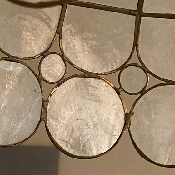 Image 1 of Vintage hanglamp uit de jaren 50 met kap van parelmoer.