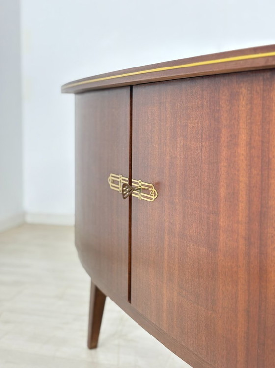 Image 1 of Commode uit het midden van de 20e eeuw / Woonkamerkast / Dressoir uit de jaren 60