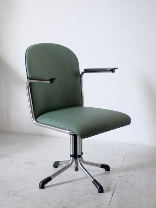 Sedia da ufficio 356 W.H. Gispen Di Gispen Culemborg 1935, braccioli a lancia in bachelite – draaistoelen (photo 2 of 24)