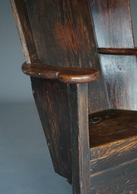 Image 1 of Chaise d'agneau ancienne en pin gallois, datant des années 1820