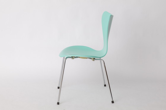 Image 1 of Iconic Series 7 Chair by Arne Jacobsen – Turquoise Lacquer, Original Fritz Hansen