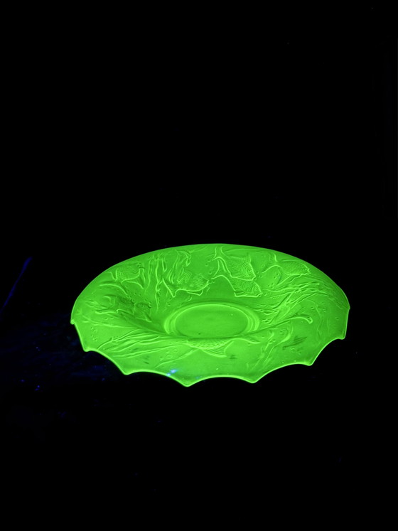 Image 1 of August Walther & Söhne “Arabella” Uranium Glass Centerpiece Bowl – Art Deco Fish Decor – 1930s Germany