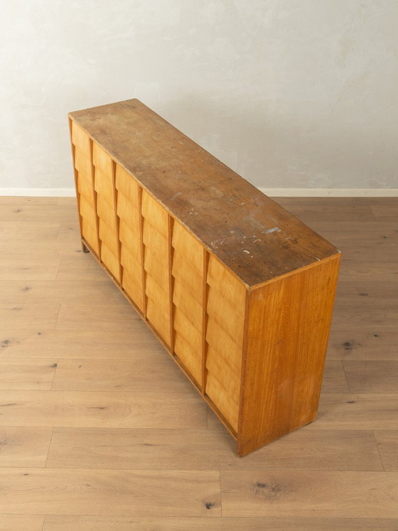 Meuble à tiroirs des années 1950 – Commodes, Wood (photo 9 of 9)