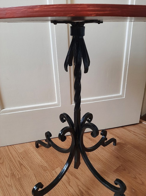 Image 1 of table d'appoint ancienne