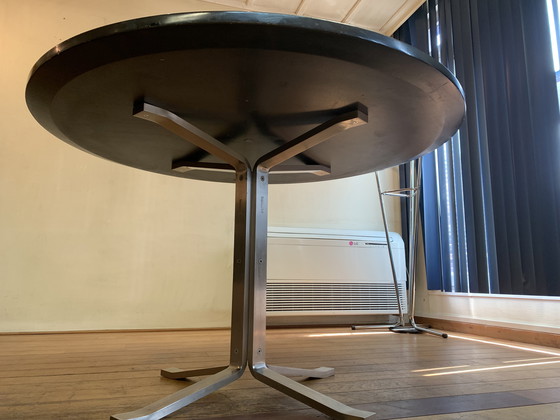 Image 1 of Formanova conference table