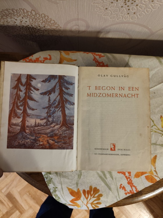 Vintage Olav Gullvac novel 'It Began on a Midsummer Night', Coffee table books, Paper, Creme (photo 5 of 5)