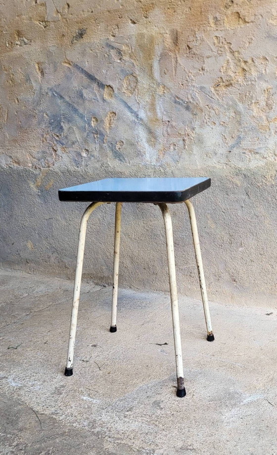 Tabouret Formica bleu – Vintage (photo 2 of 5)
