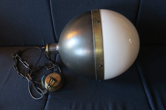 Image 1 of Grande lampada a sospensione Hicks in bronzo e vetro lattimo di Thomas O'Brien, USA