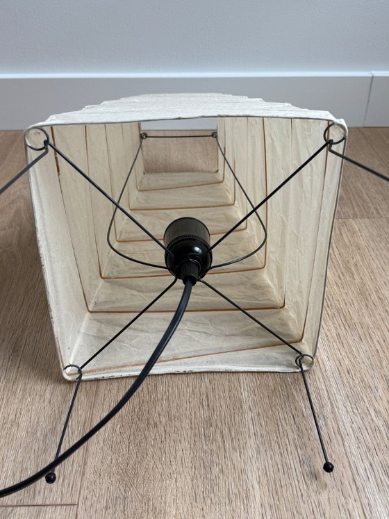 Image 1 of Pair of vintage Isamu Noguchi Akari 4N table lamps with original WB Form box