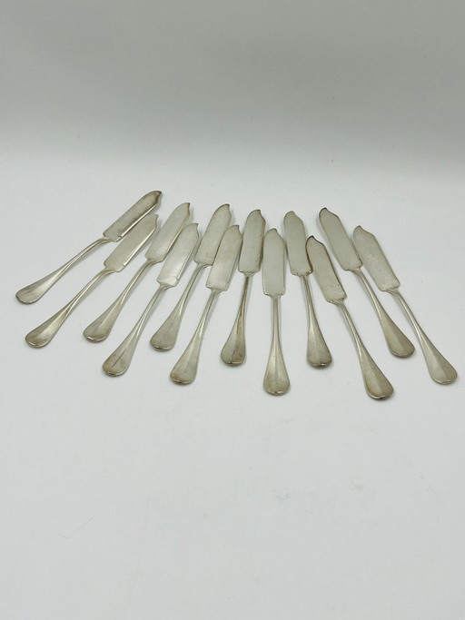 Lot 12 versilberte Fischmesser Wiskemann