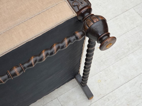 Image 1 of Fauteuil à oreilles danois des années 1960, revêtement en velours, bois de chêne sculpté.